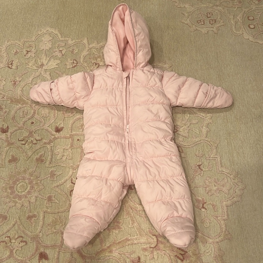 Girls 6-12month snow suit- old navy